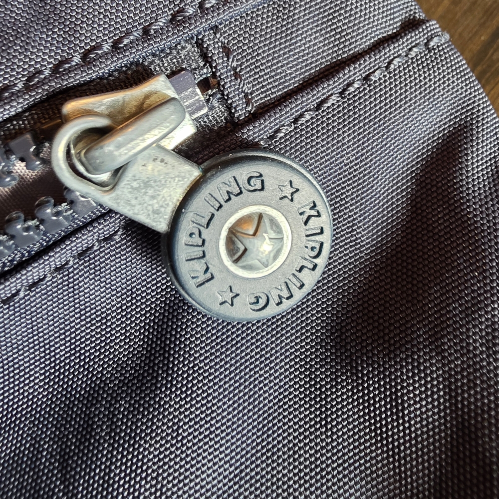 Kipling ARTO Grayish Dark Blue Crossbody Bag No Keychain monkey - Picture 3 of 8